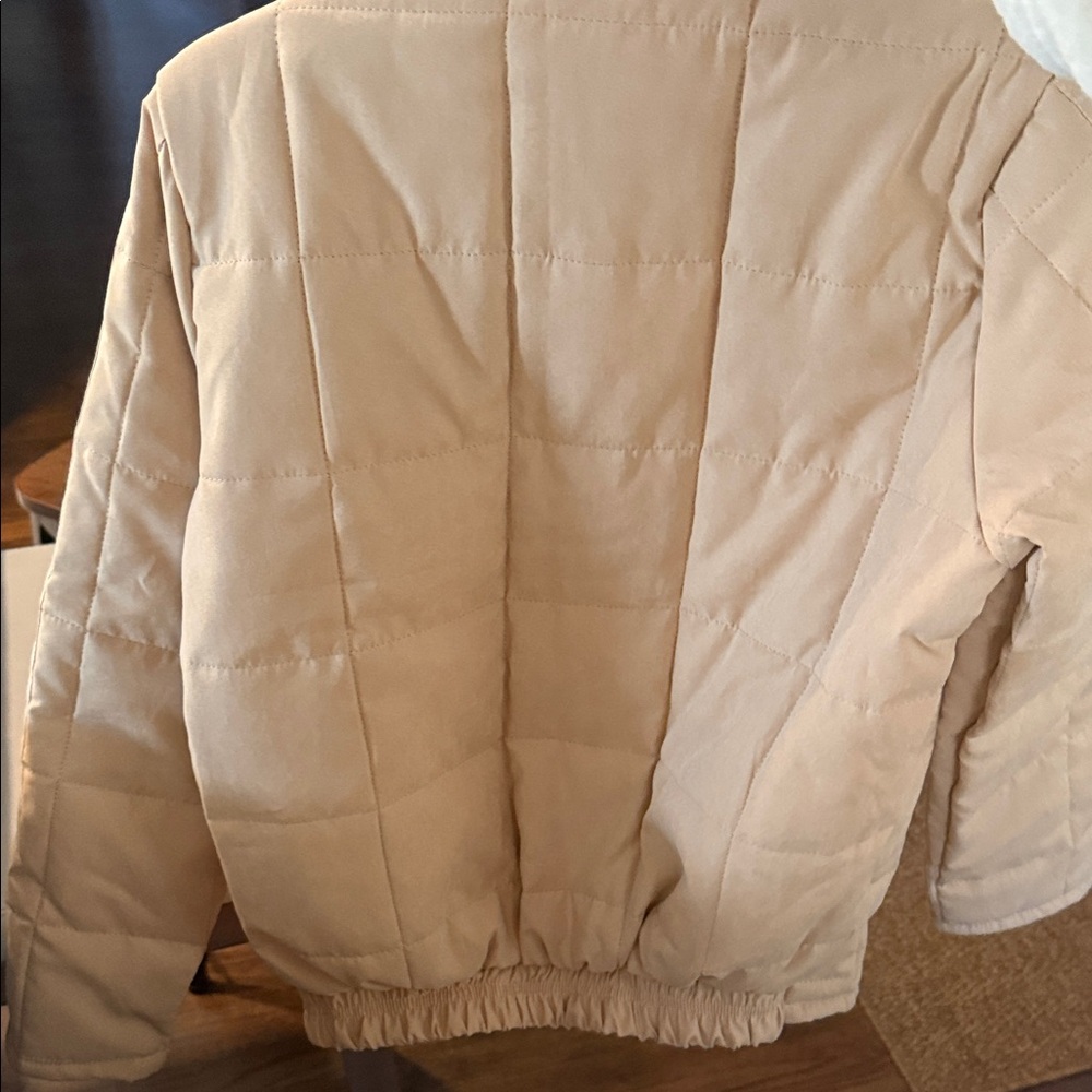 Women's Quilted Tan Jacket - Picture 2 of 3